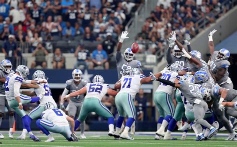 Cowboys score by the quarter - After Aubrey’s PAT, the Cowboys lead 24-10 with 13:58 left in the final quarter. DaRon Bland gets his fourth pick-six of the year, tying an NFL record for the most in a single season.